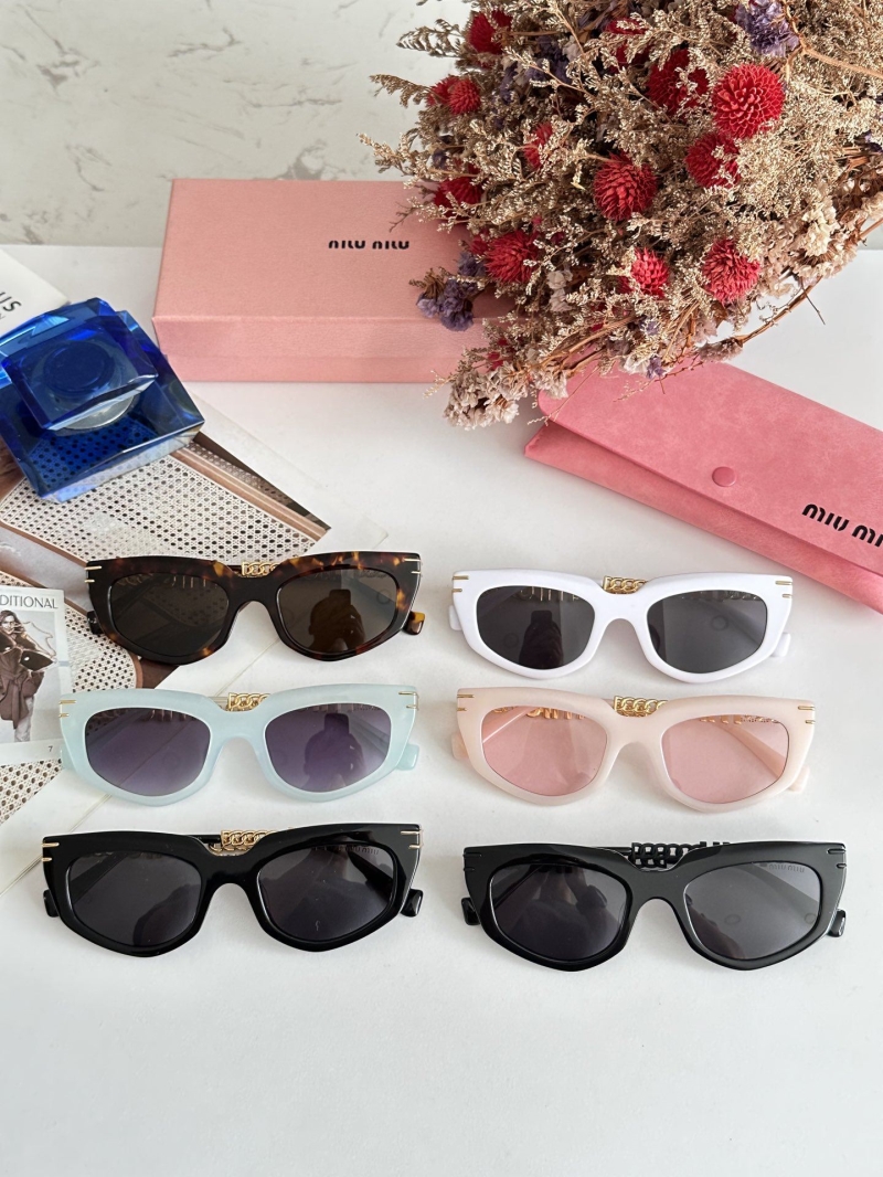 Miu miu Sunglasses